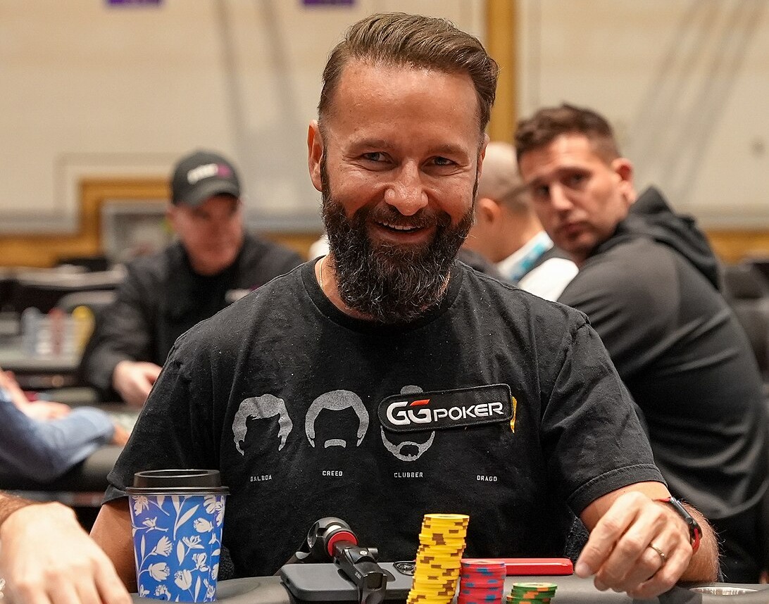 Daniel Negreanu am Pokertisch.