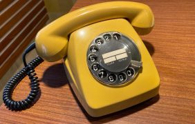 Ein altes Telefongerät