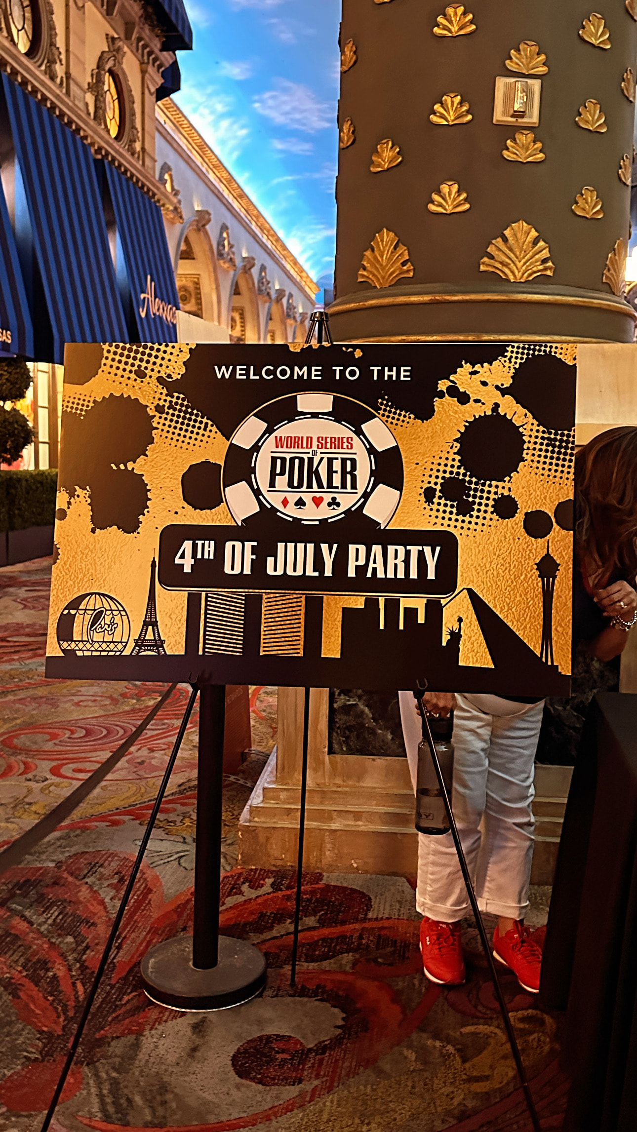 Ein Schild am Eingang zur 4th of July Party der WSOP.
