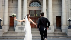 Großstädte im Hochzeits-Check: So beliebt sind Deutschlands Standesämter – und so teuer die Anmeldung zur Eheschließung