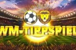 Der Schriftzug WM-Tippspiel in goldener Schrift, darüber ein Fußball und der animierte Kopf eines Löwen.