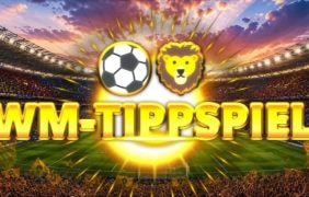 Der Schriftzug WM-Tippspiel in goldener Schrift, darüber ein Fußball und der animierte Kopf eines Löwen.
